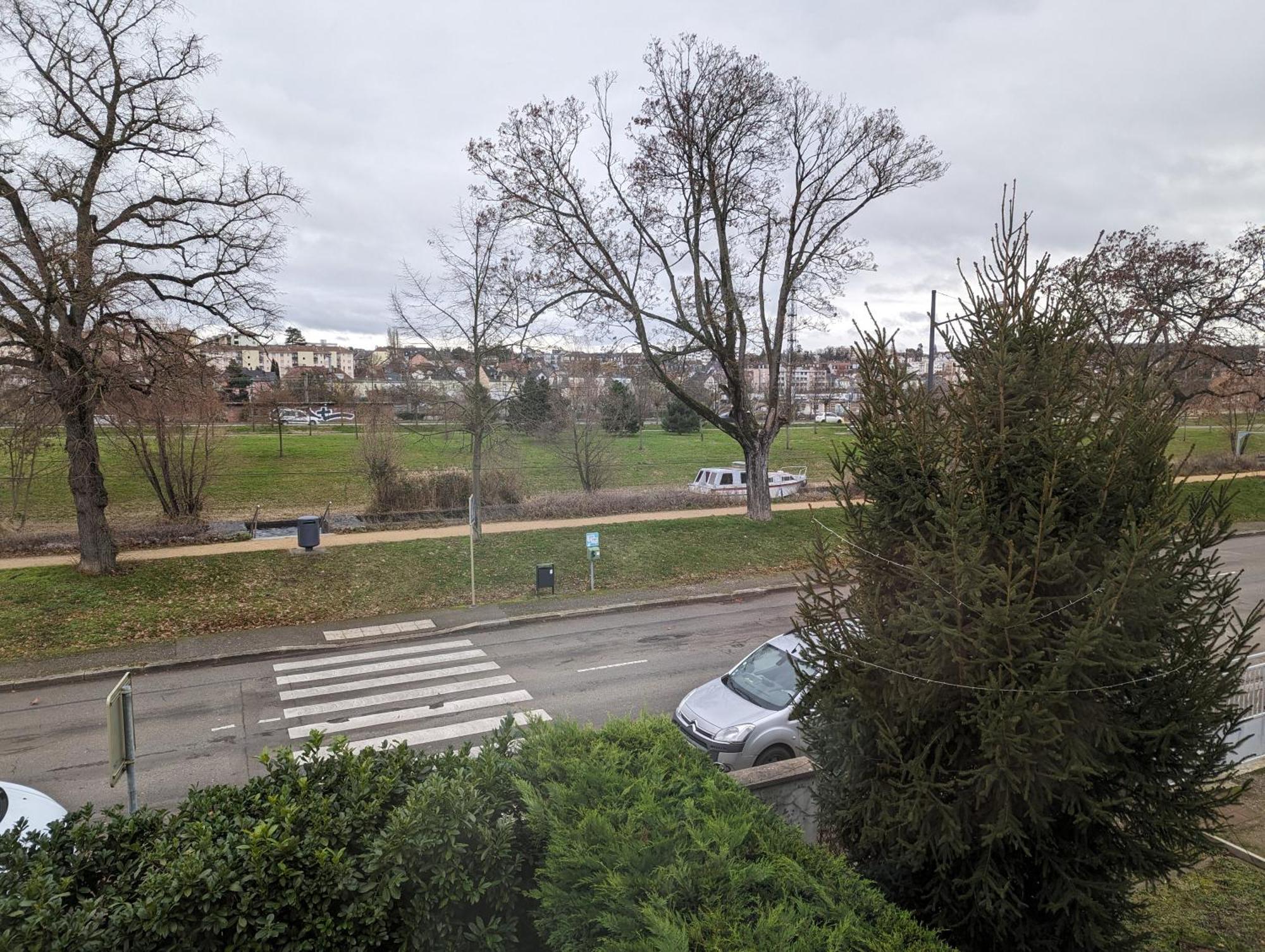 Le Balois - Appartement 2 Chambres, Salon, Cuisine Equipee, Parking Et Wifi Gratuit Mulhouse Bagian luar foto